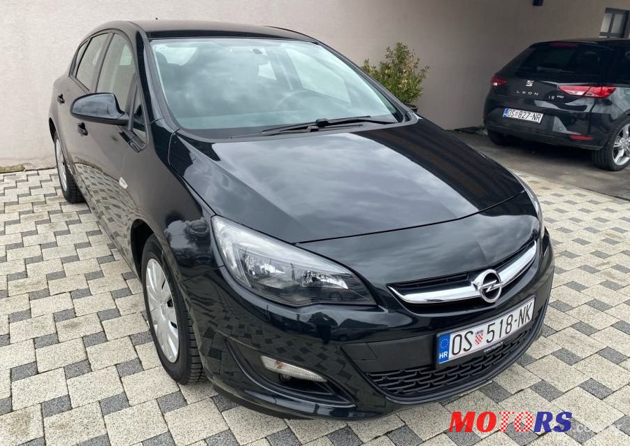 2014' Opel Astra 1,4I photo #1