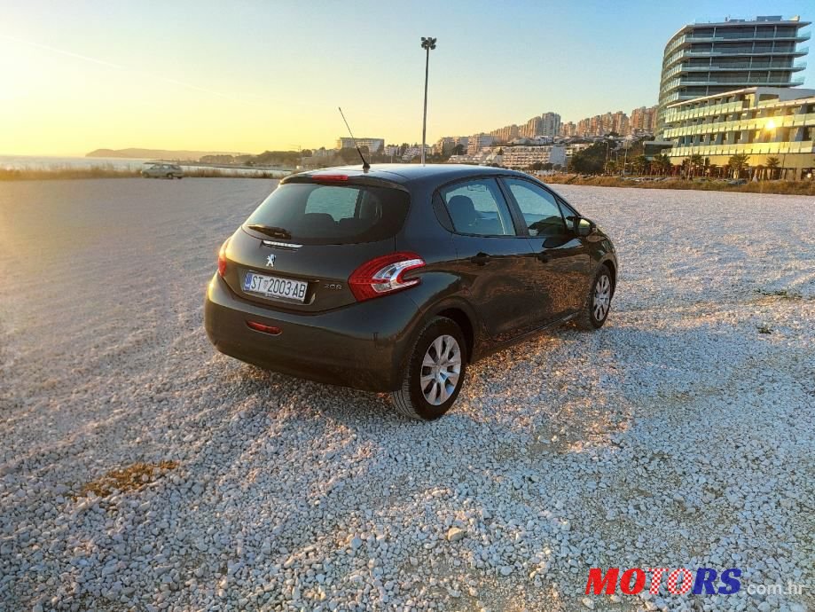 2015' Peugeot 208 1,4 Hdi photo #6