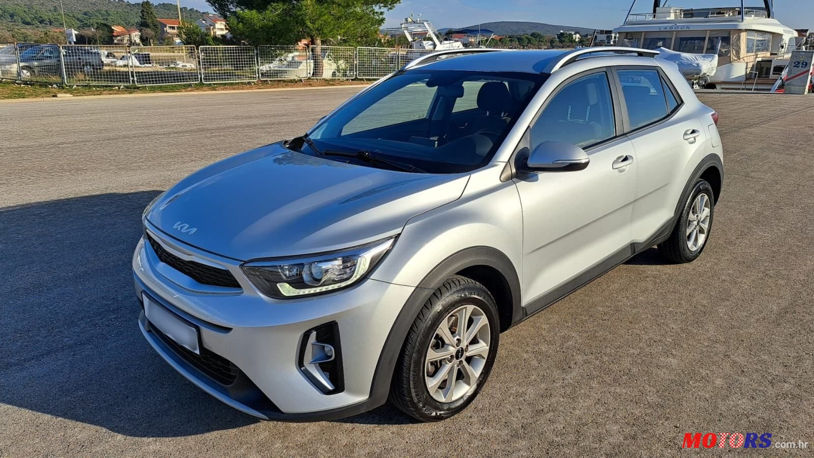 2022' Kia Stonic 1.2 photo #2