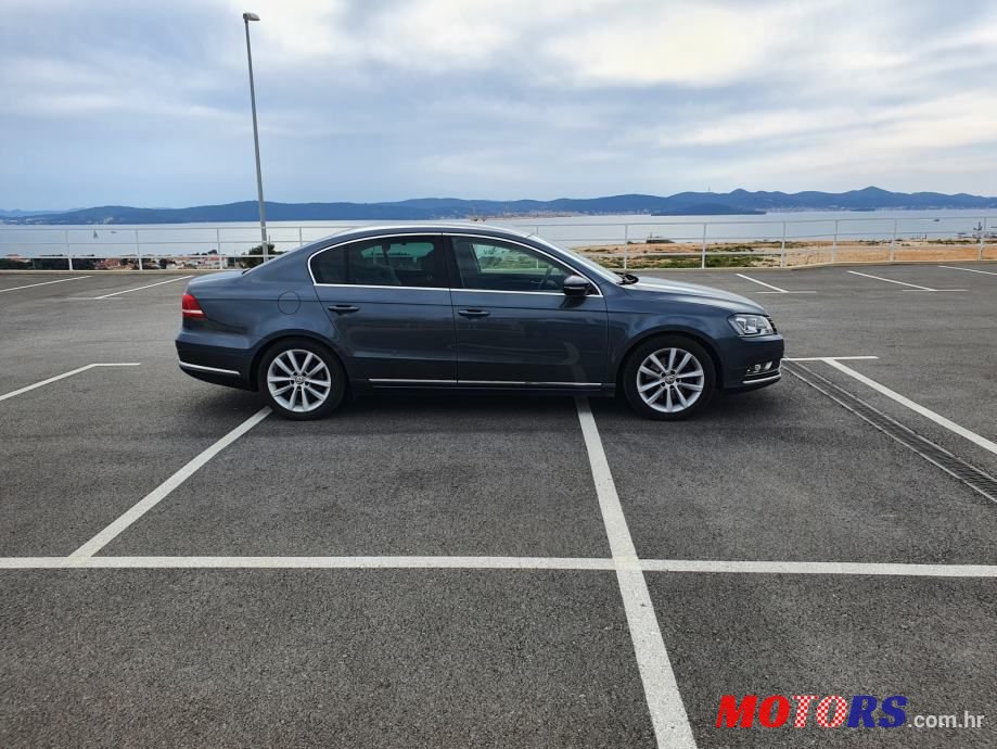 2012' Volkswagen Passat 2,0 Tdi Bmt photo #4