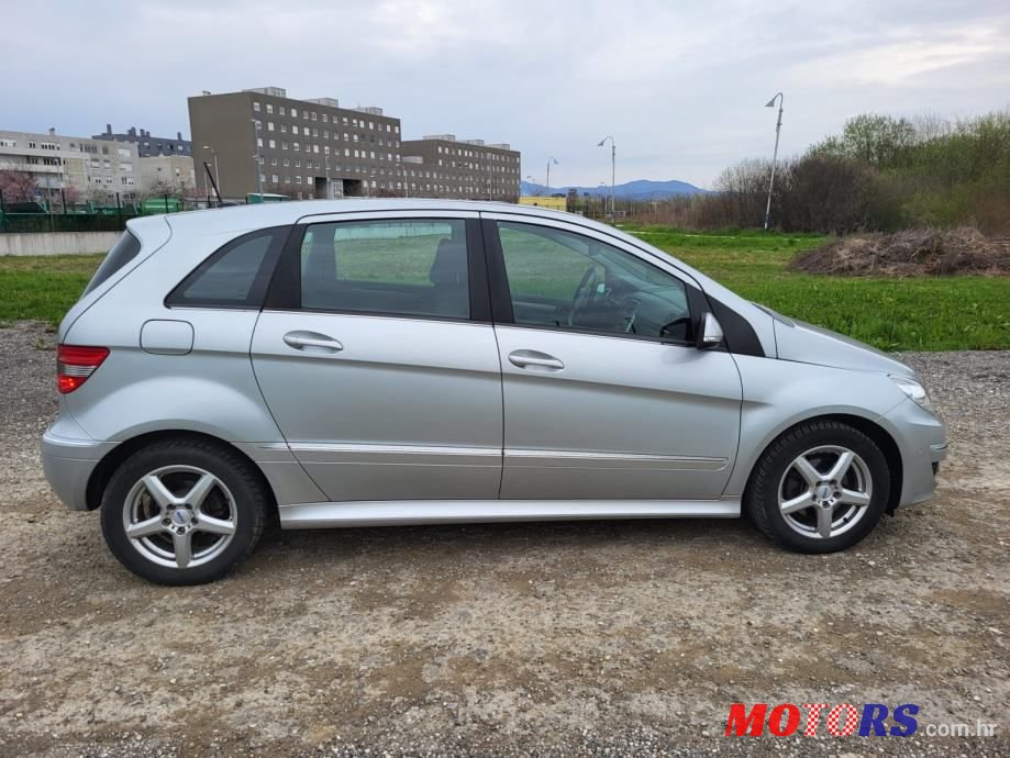 2011' Mercedes-Benz B-Klasa 180 Cdi photo #4