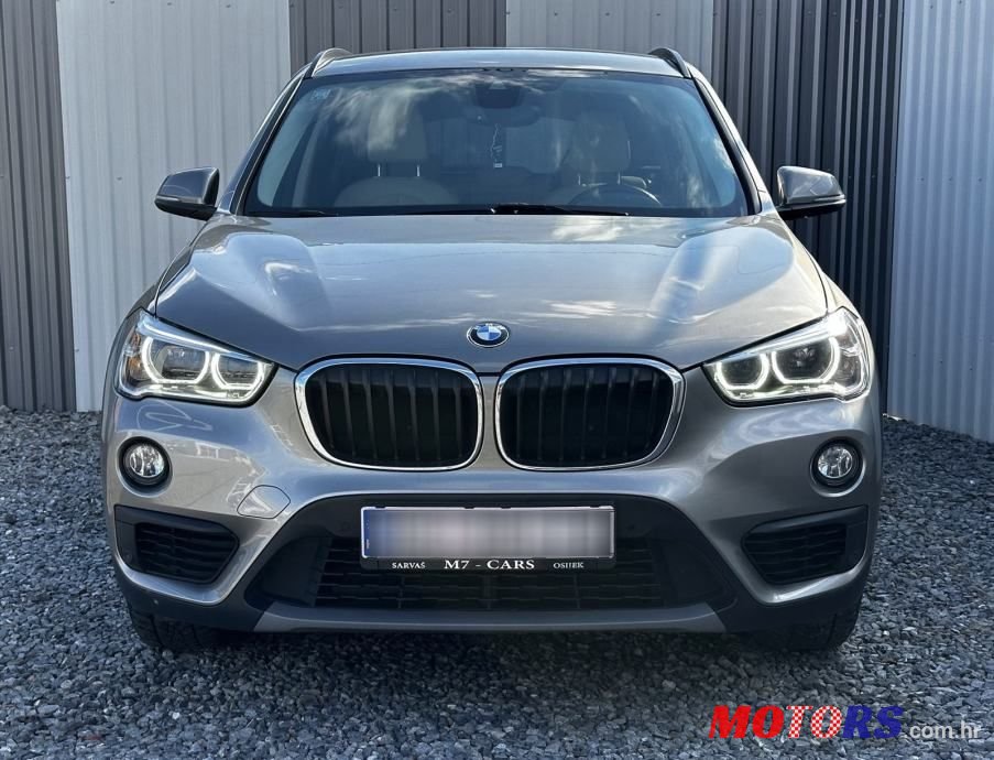 2017' BMW X1 18D photo #4