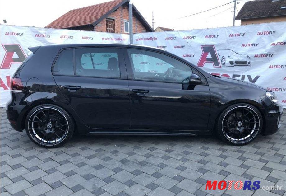 2009' Volkswagen Golf VI 2,0 Tdi photo #1