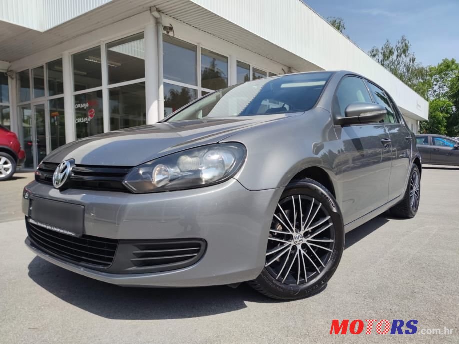 2011' Volkswagen Golf VI 1,6 Tdi photo #6