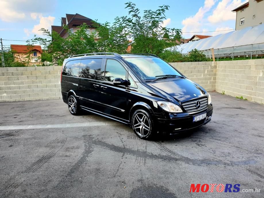 2008' Mercedes-Benz Viano photo #1