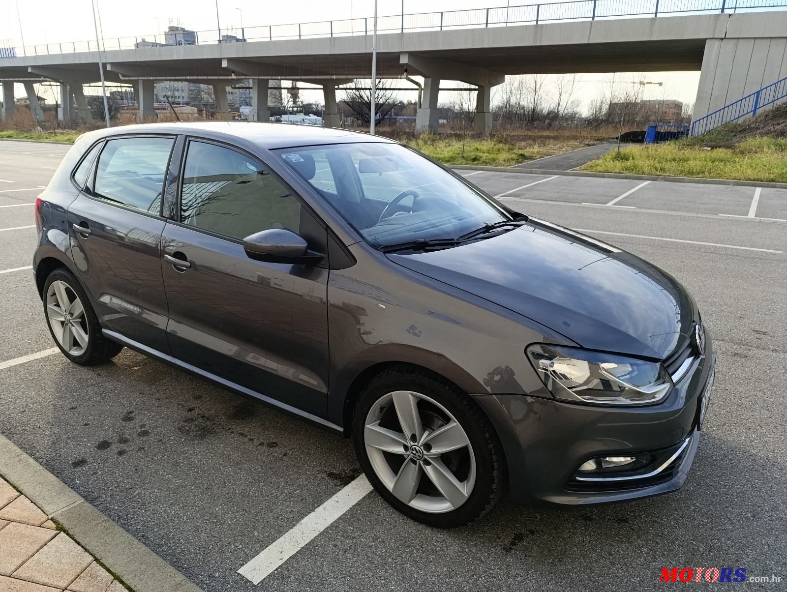 2015' Volkswagen Polo 1,0 photo #1