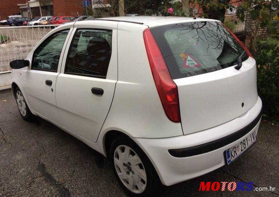 2002' Fiat Punto 1,9 Ds photo #1