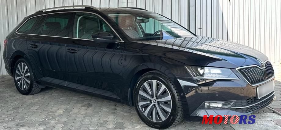 2017' Skoda Superb Combi photo #4
