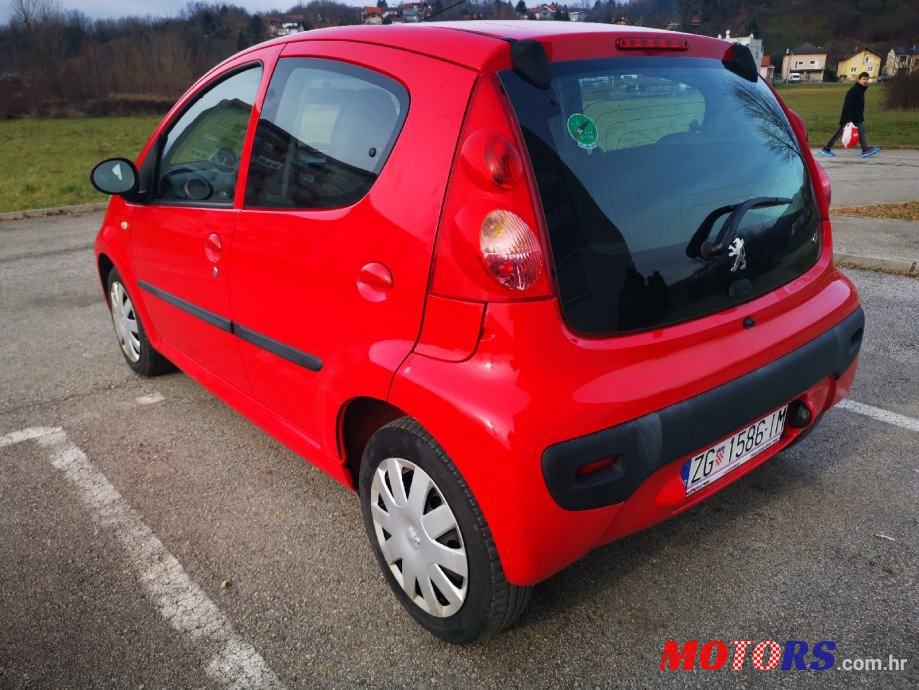 2008' Peugeot 107 1,0 photo #3