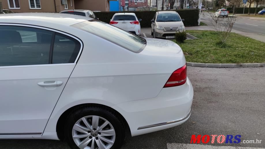 2014' Volkswagen Passat 1,6 Tdi Bmt photo #4