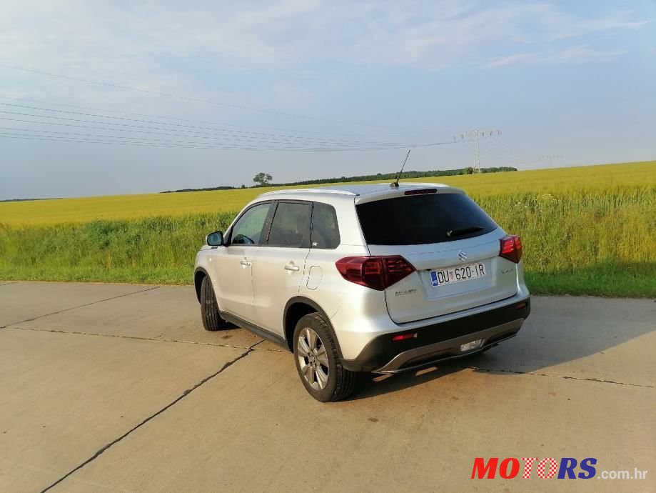 2018' Suzuki Vitara 1,0 photo #3