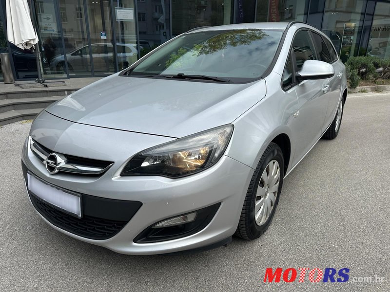 2014' Opel Astra Karavan photo #3