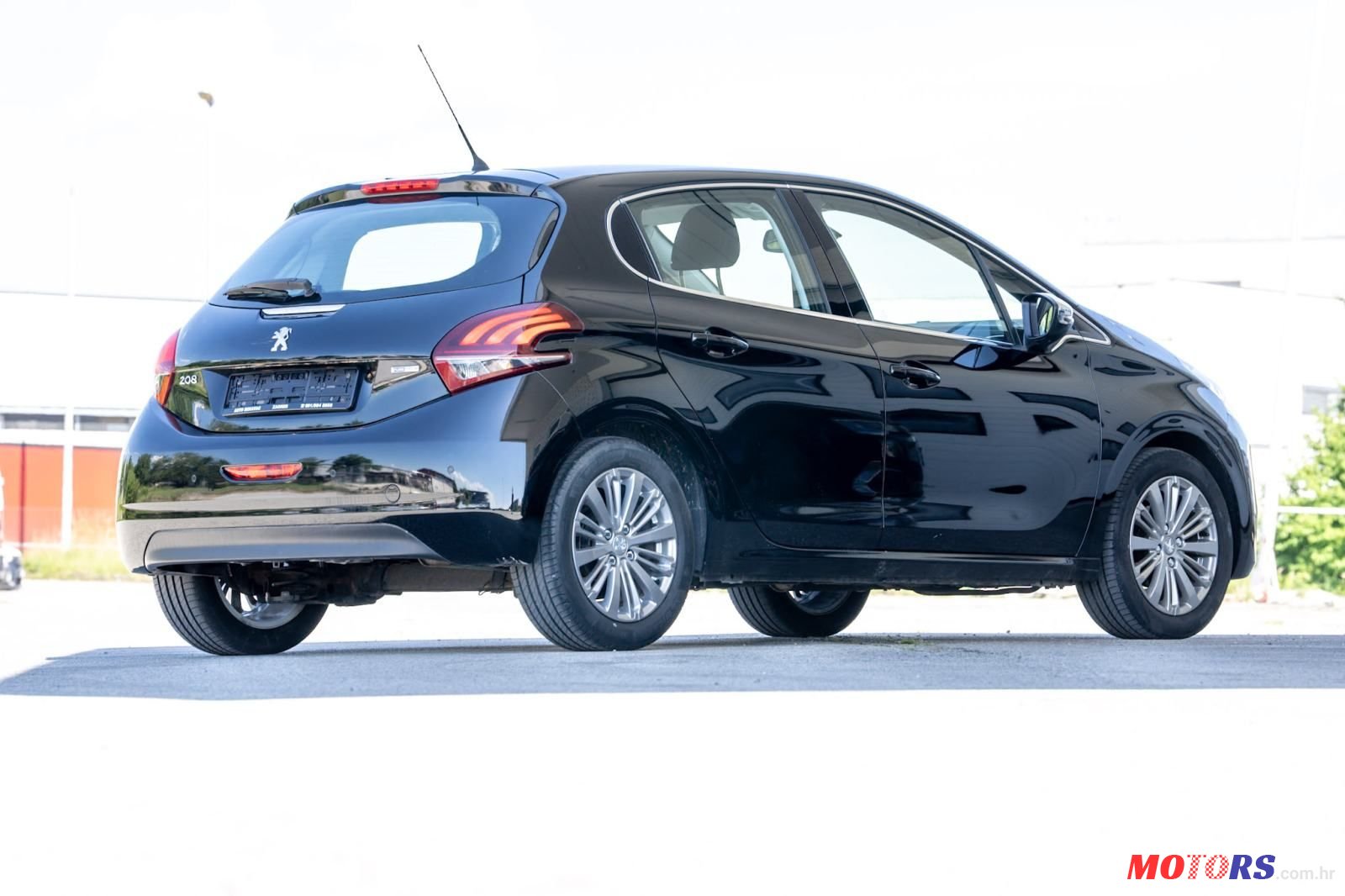 2015' Peugeot 208 1,2 photo #3