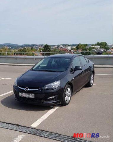 2015' Opel Astra 1,6 Cdti photo #2