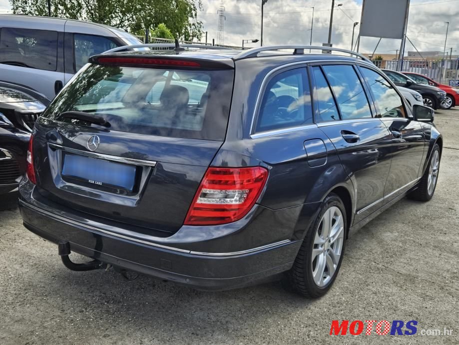 2013' Mercedes-Benz C-Klasa 200 Cdi T photo #3