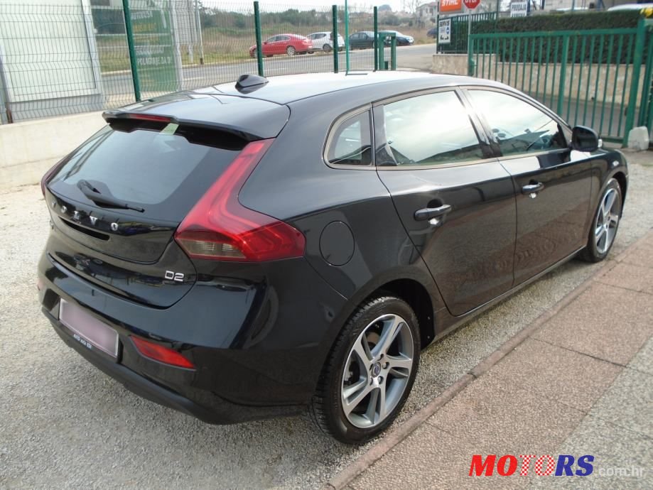 2016' Volvo V40 D2 photo #6