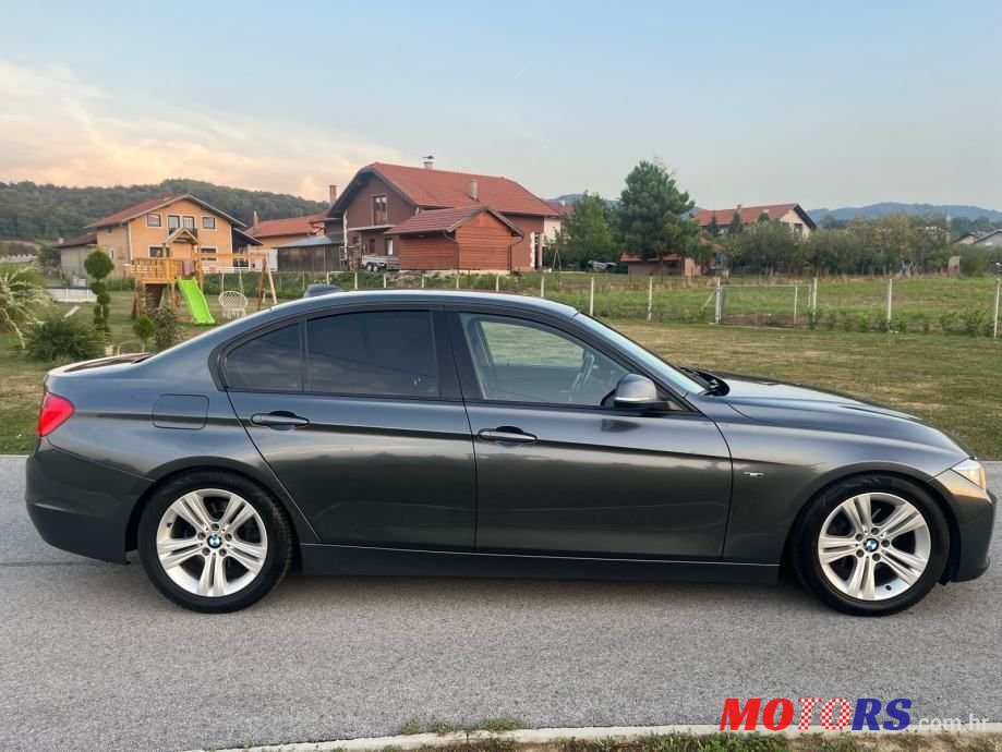 2012' BMW Serija 3 320D photo #2