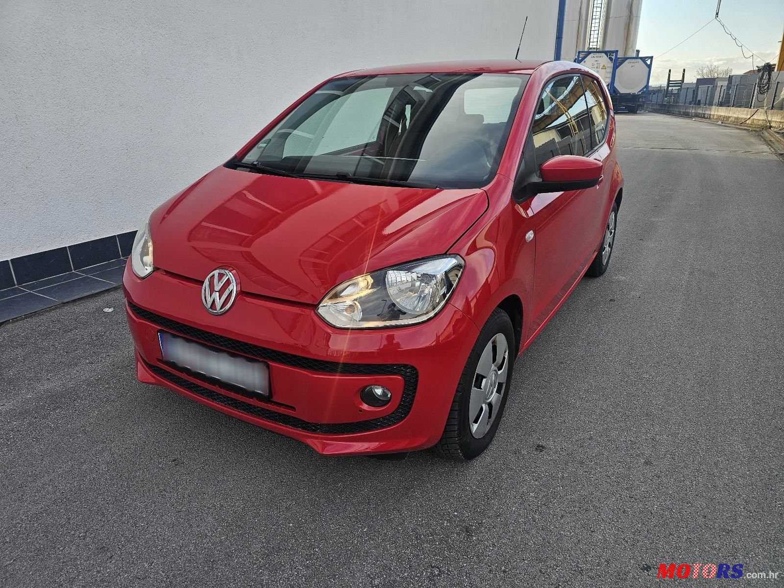 2012' Volkswagen Up! photo #2