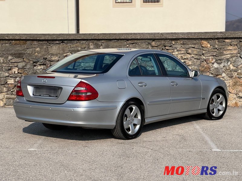 2005' Mercedes-Benz E-Klasa 320 Cdi Avantgarde photo #3