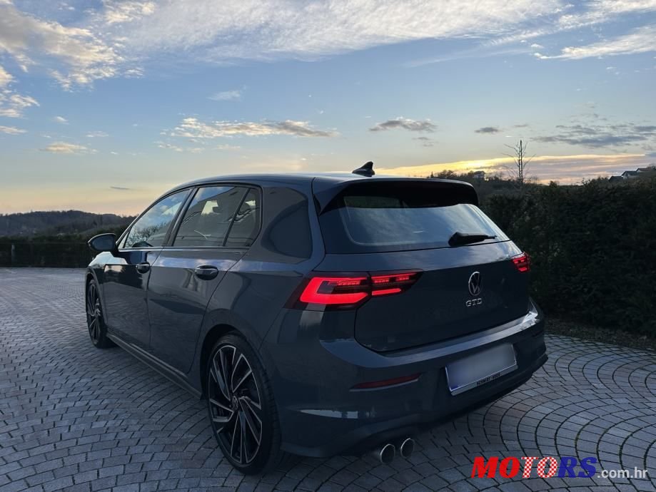 2021' Volkswagen Golf 8 2,0 Tdi photo #5