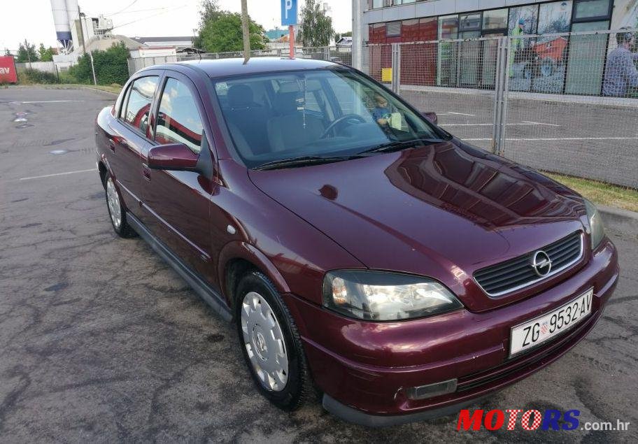 2004' Opel Astra 1.7 Dti photo #3