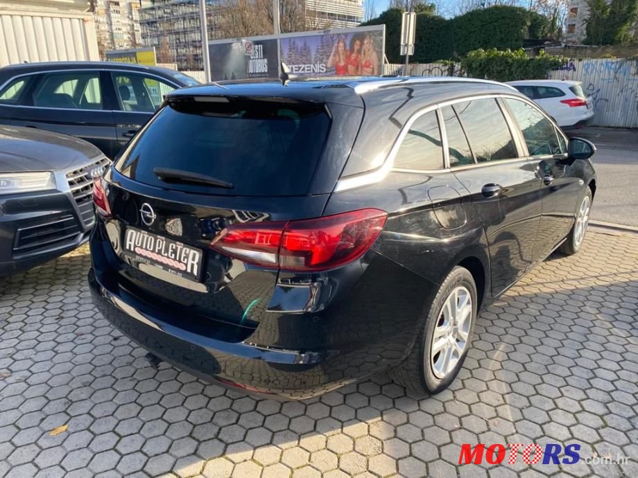 2018' Opel Astra Karavan photo #5