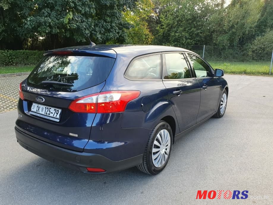 2013' Ford Focus Karavan photo #4