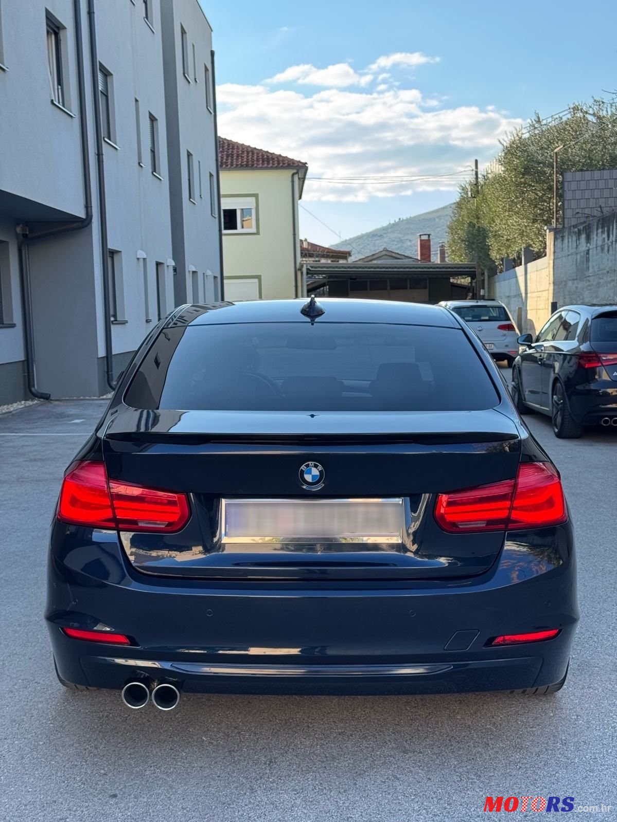2016' BMW Serija 3 318D photo #6