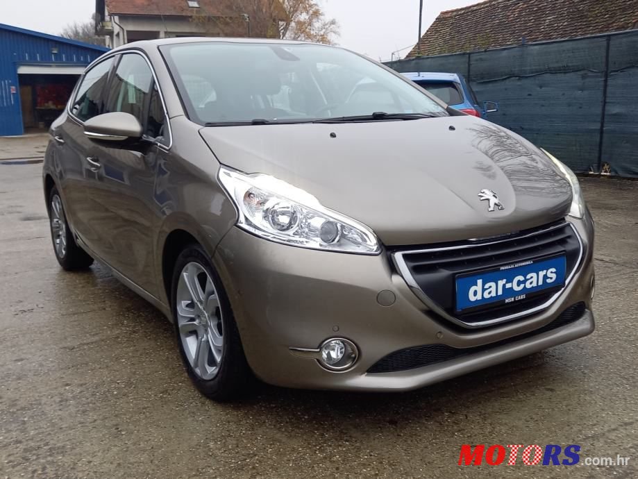 2014' Peugeot 208 1,6 E-Hdi photo #2