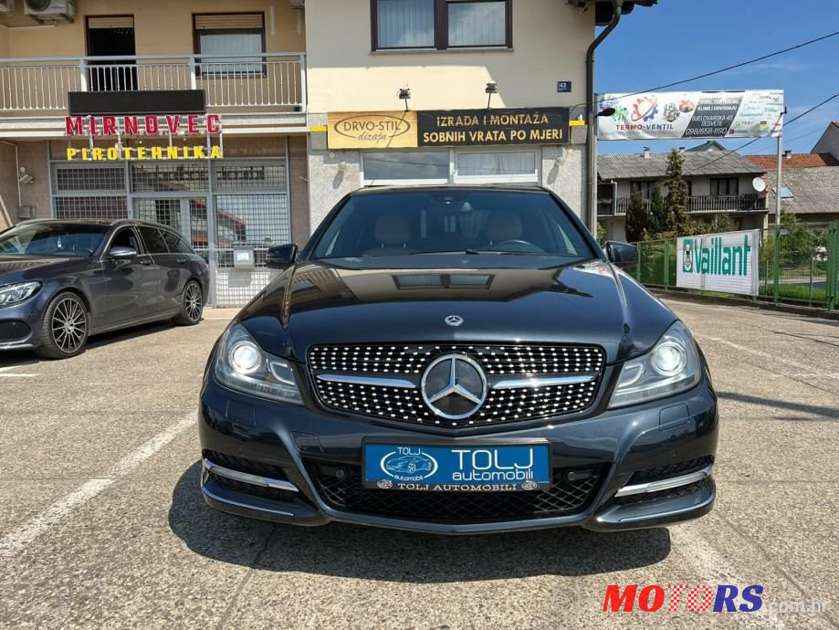 2011' Mercedes-Benz C-Klasa 200 Cdi photo #6