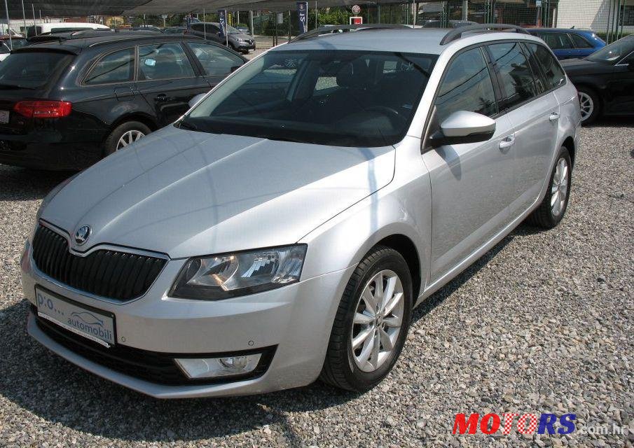 2015' Skoda Octavia Combi photo #2