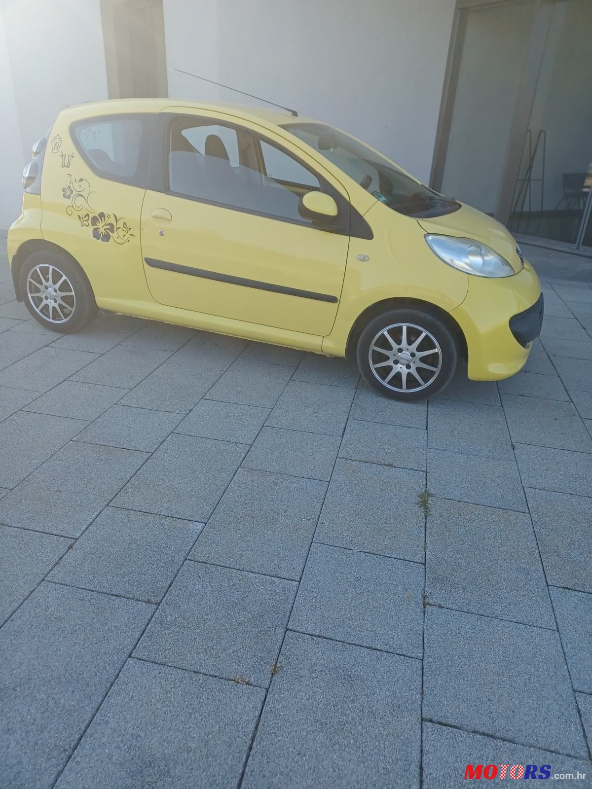 2006' Peugeot 107 1,0 photo #6