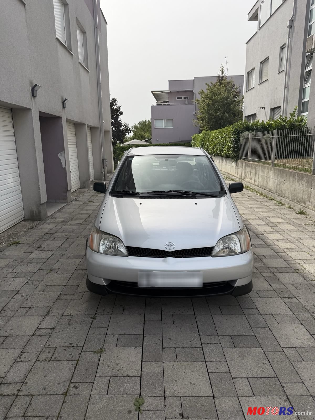 2002' Toyota Yaris 1,5 Vvt-I Ts photo #2