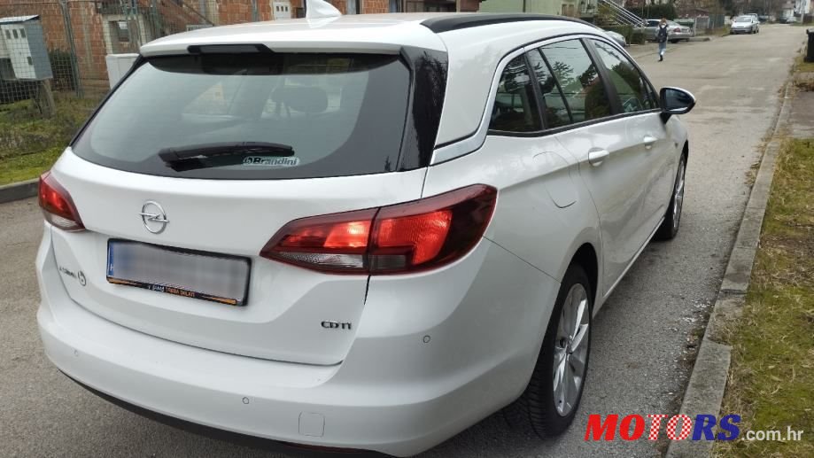 2018' Opel Astra Karavan photo #6