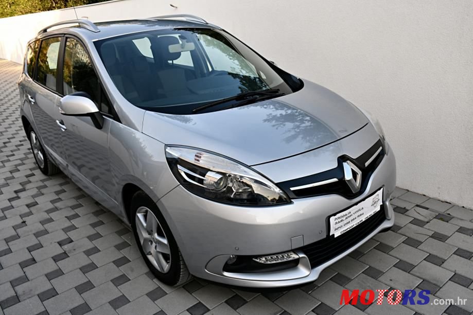 2016' Renault Grand Scenic Dci 110 photo #2