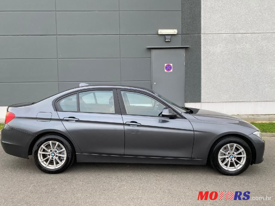 2012' BMW Serija 3 316D photo #1