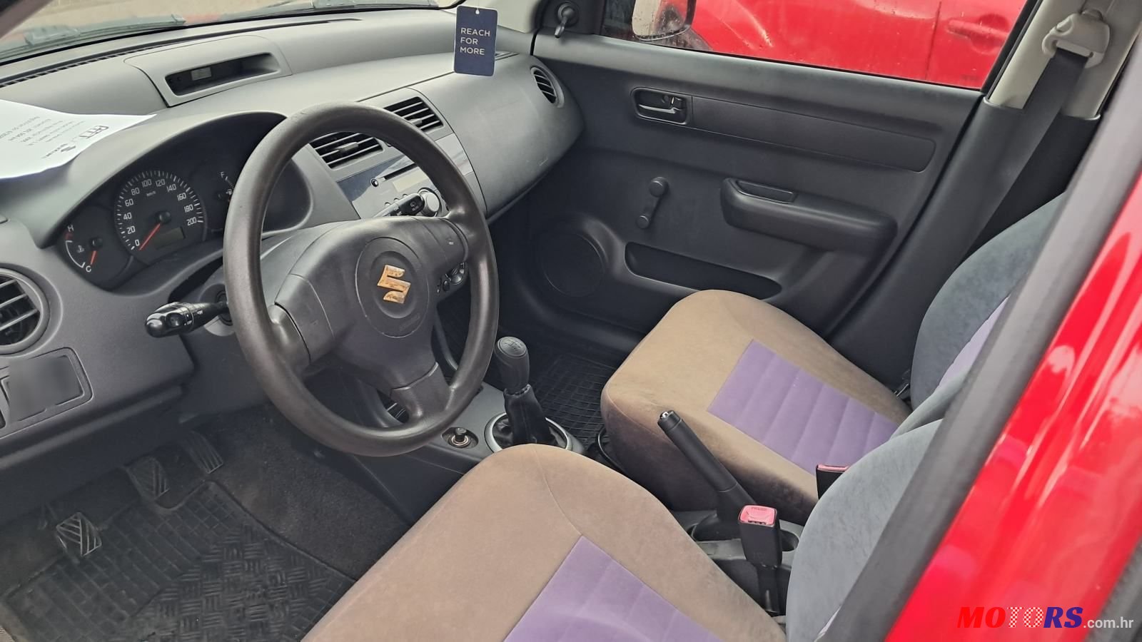 2005' Suzuki Swift 1,3 Gc photo #6