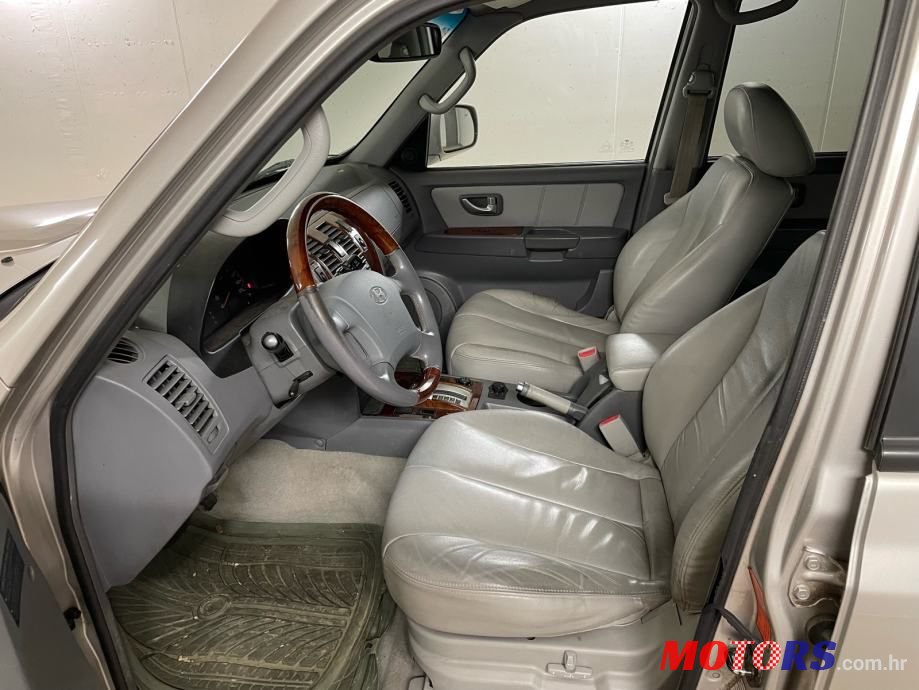 2004' Hyundai Terracan 2,9 Crdi Gls photo #5