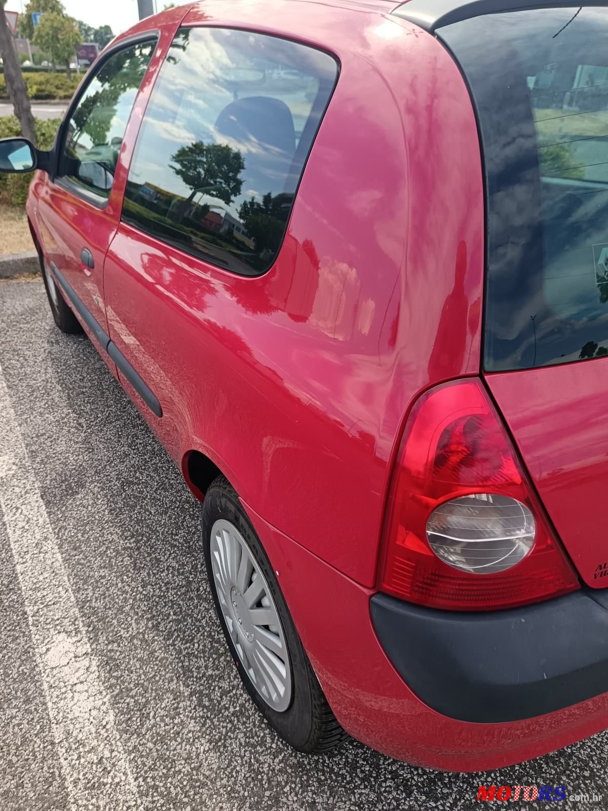 2004' Renault Clio 1,5 Dci photo #3