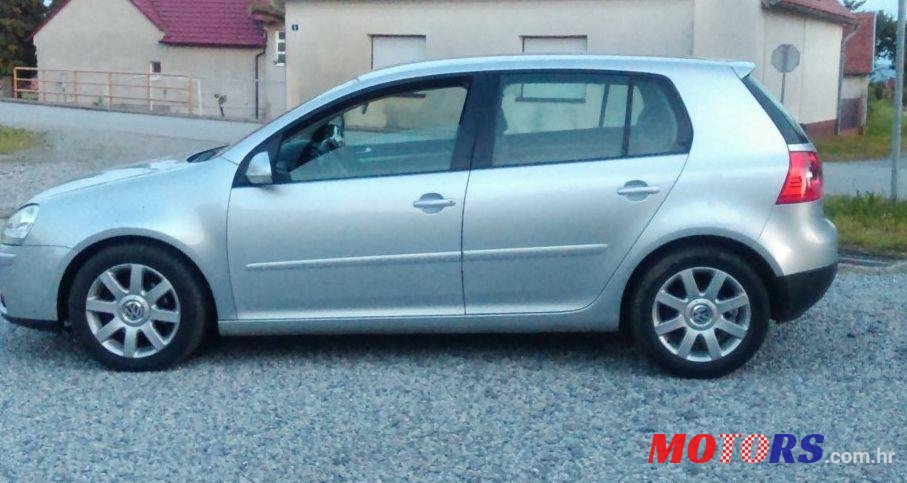 2004' Volkswagen Golf V 2,0 Tdi photo #1