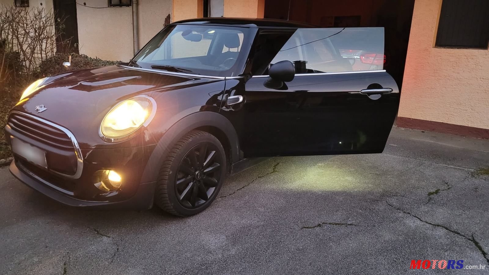 2016' MINI One F56 photo #2