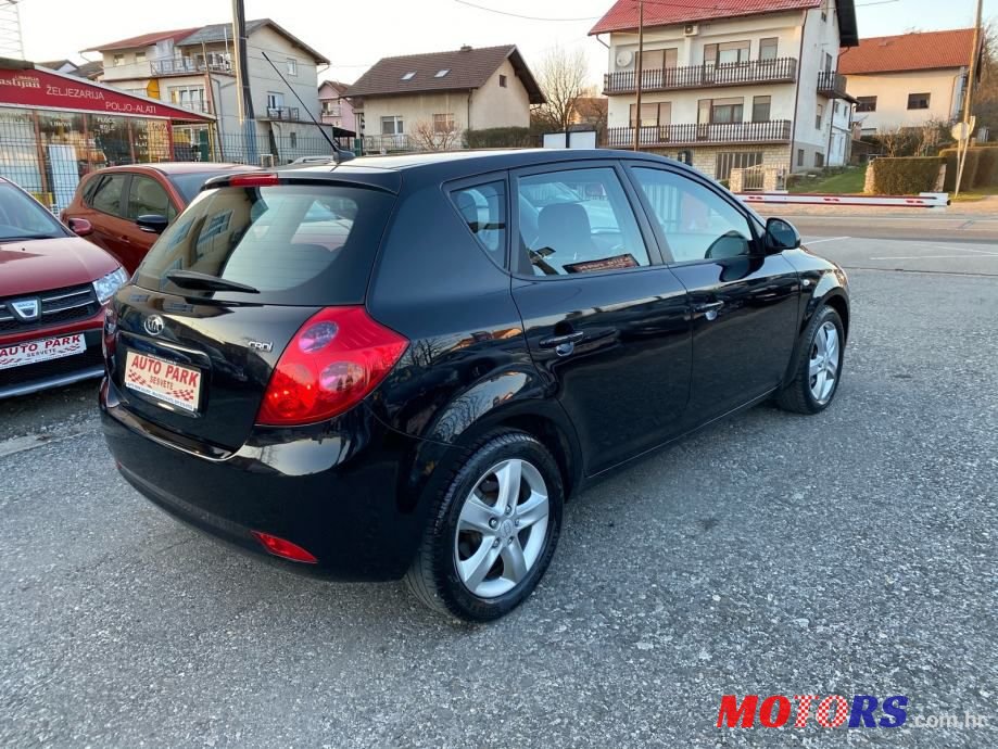 2009' Kia Ceed 1,6 Crdi Ex Sport photo #4