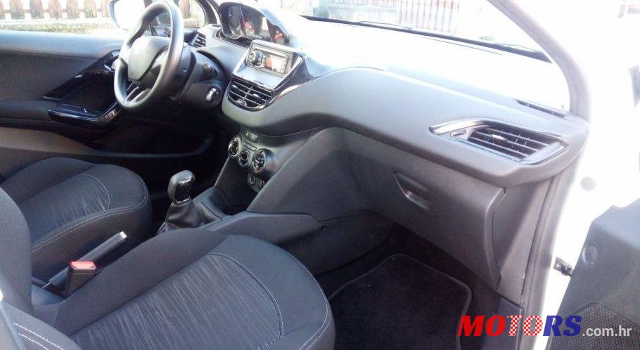 2013' Peugeot 208 1,4 Hdi photo #1