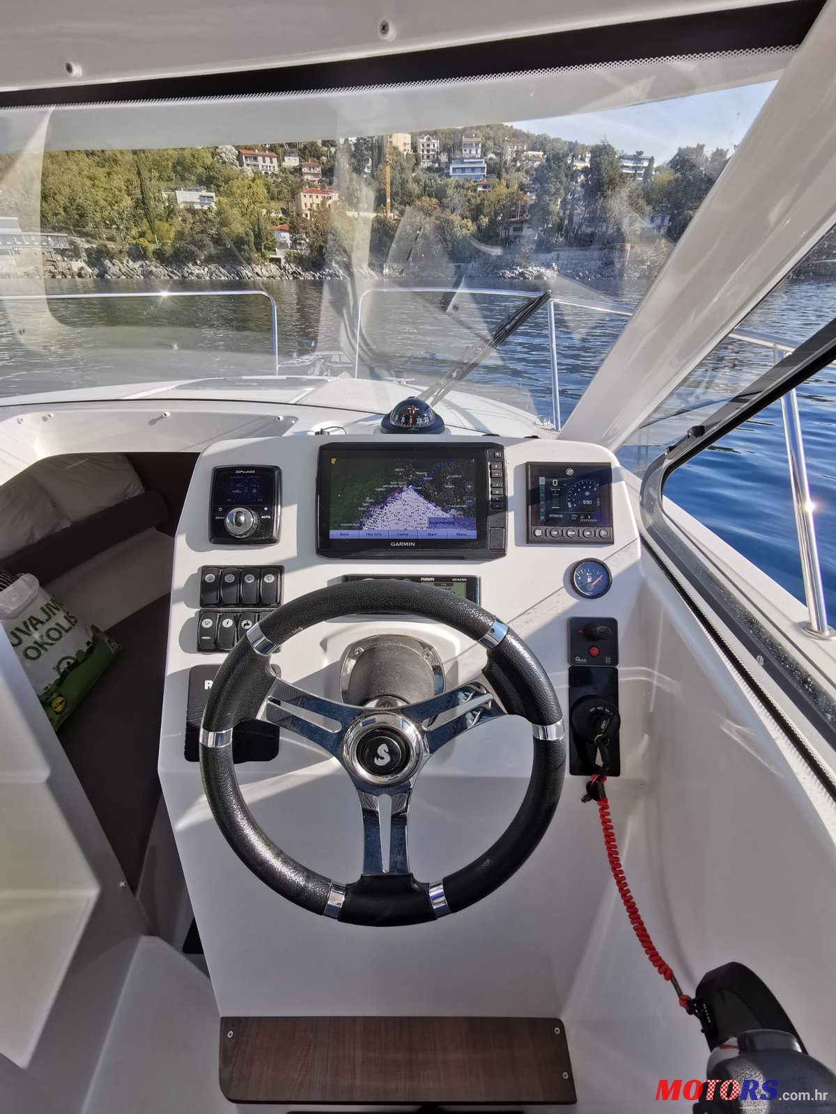 2021' Beneteau Antares 8 OB photo #3