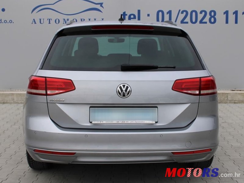 2019' Volkswagen Passat Variant photo #5