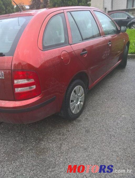 2001' Skoda Fabia Combi 1.4 photo #1