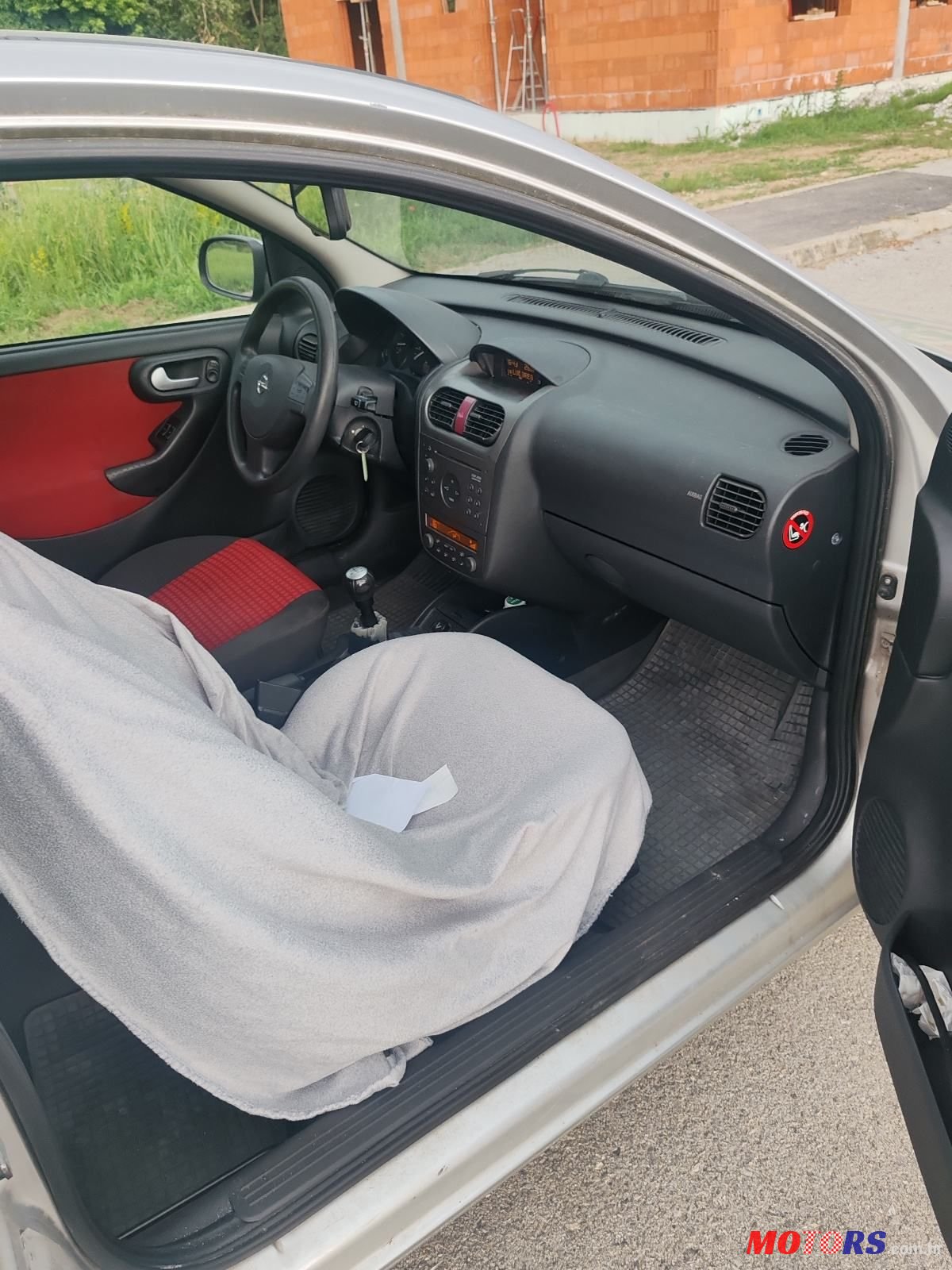 2004' Opel Corsa 1,3 Cdti photo #2