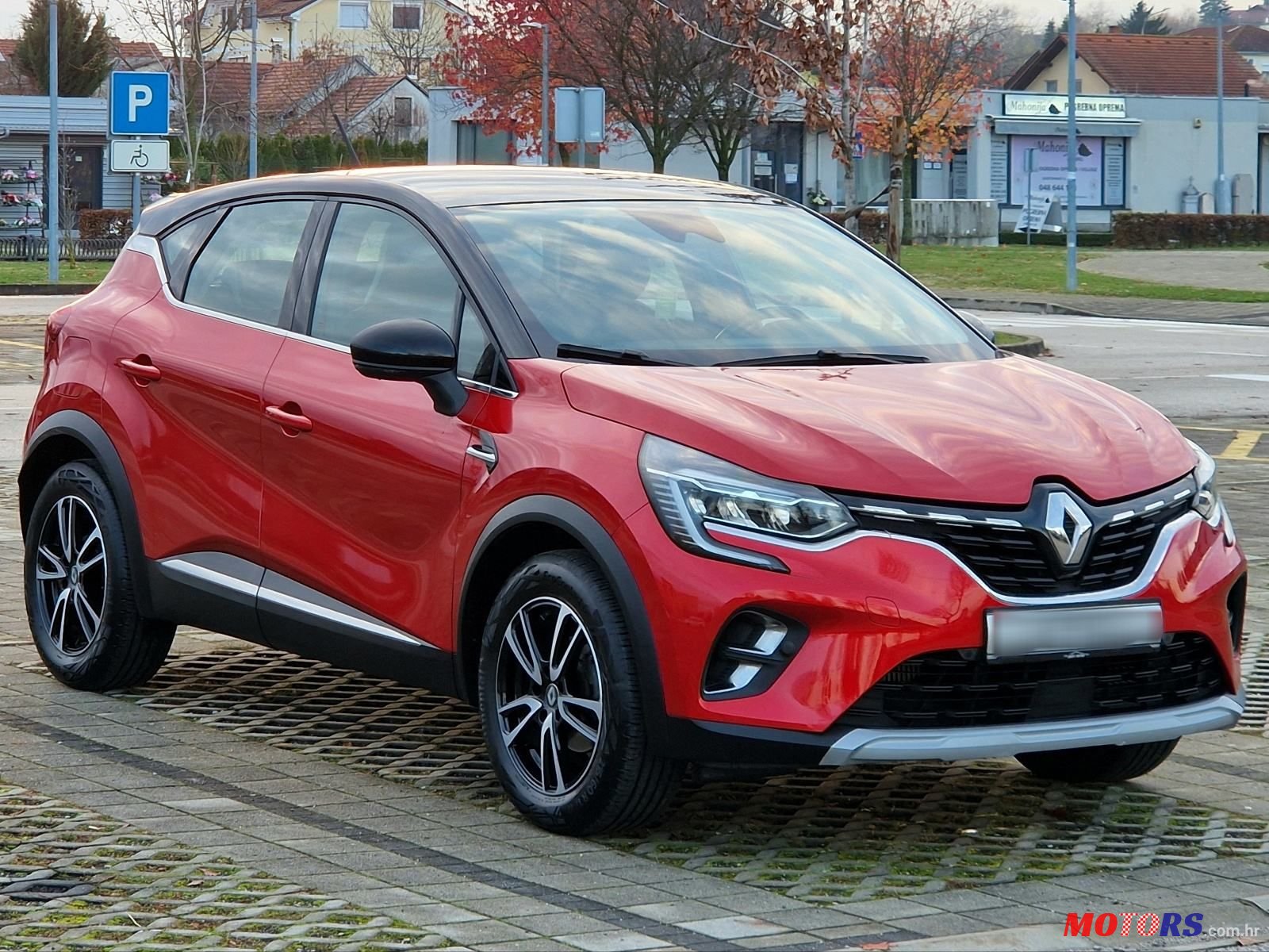 2020' Renault Captur Tce photo #4