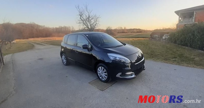 2013' Renault Scenic 1,5 Dci Edc photo #3