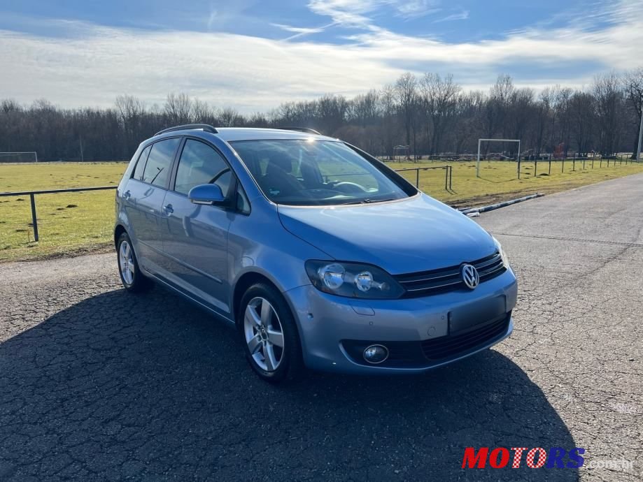 2010' Volkswagen Golf Plus 1,6 Tdi photo #3